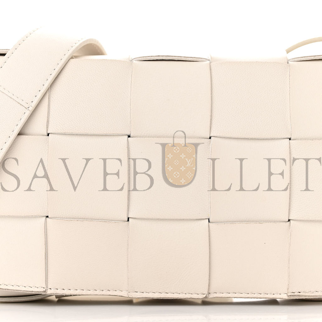 bo*te*ga Ve*ne*ta lambskin maxi intrecciato small cassette crossbody bag white (19*12*4cm)
